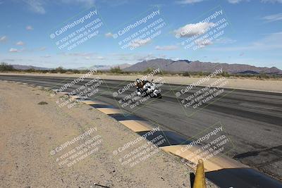 media/Nov-16-2025-Race Pace (Sun) [[8c5fa54630]]/Non Verified Riders (1st 20 Minutes)/3-Turn 3 Inside (11am)/